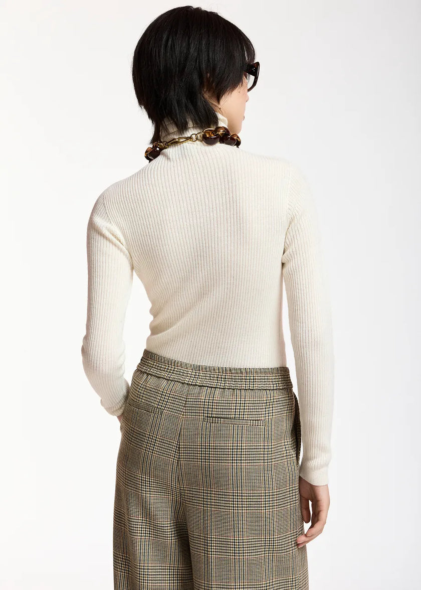 Essentiel Antwerp - Kelmuse Knitted Pullover - Off White. Available at Edit by Elaine Turner in Houston, TX. Model Back view. 