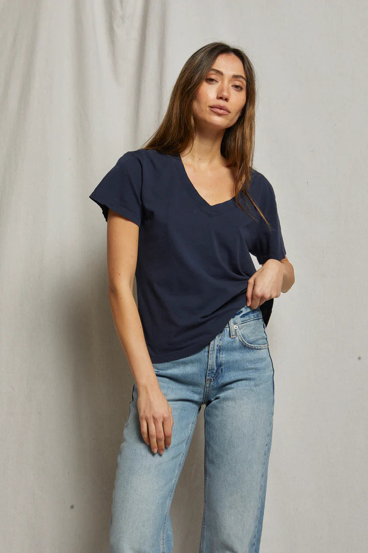 Hendrix Boxy V Neck Tee- Navy