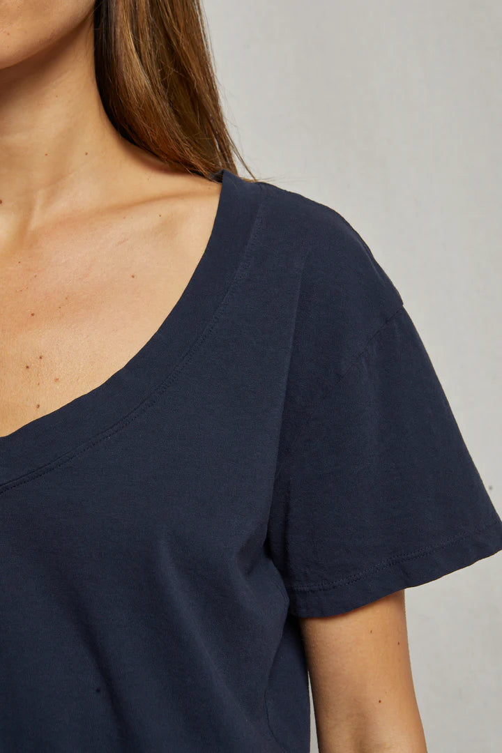 Hendrix Boxy V Neck Tee- Navy