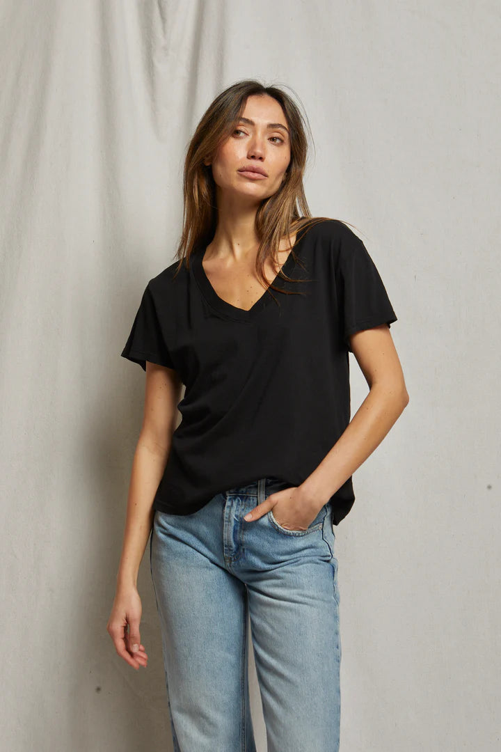 Hendrix Boxy V Neck Tee- Black