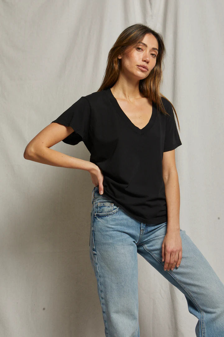 Hendrix Boxy V Neck Tee- Black
