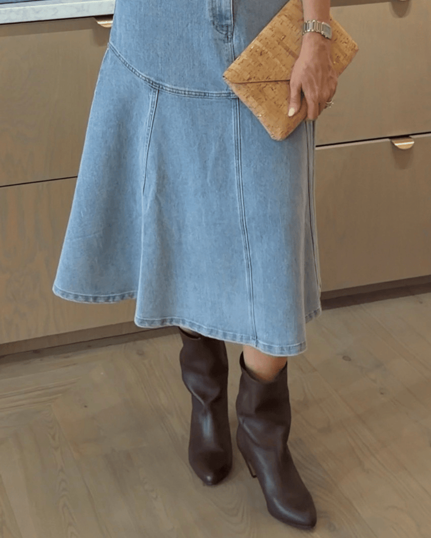 Anonymous Copenhagen- Vully 50 Stiletto Soft Calf Chocolate - Edit by Elaine Turner