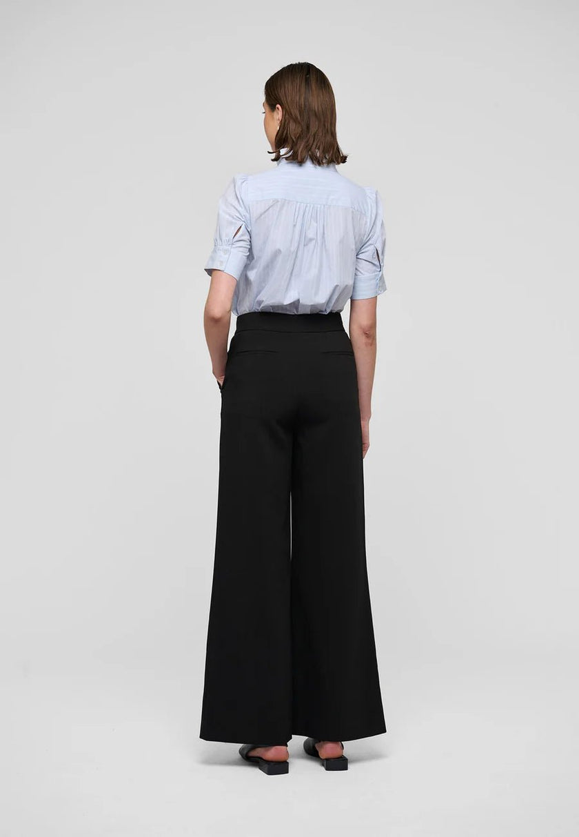 Dea Kudibal- Robertasdea Blouse - Edit by Elaine Turner