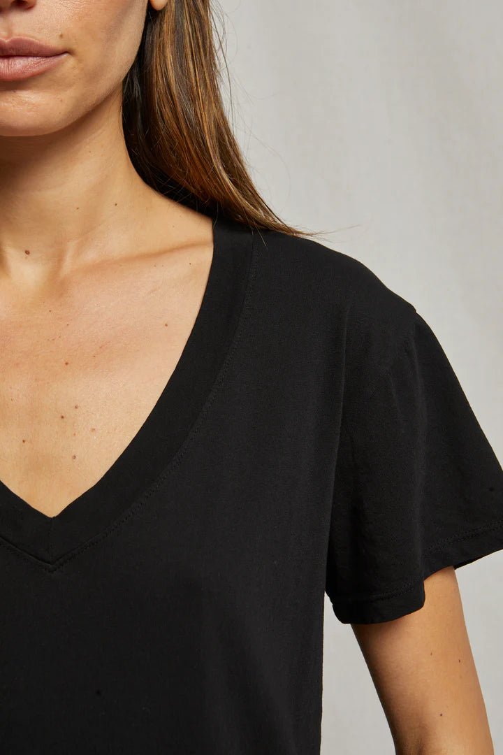 Hendrix Boxy V Neck Tee- Black - Edit by Elaine Turner