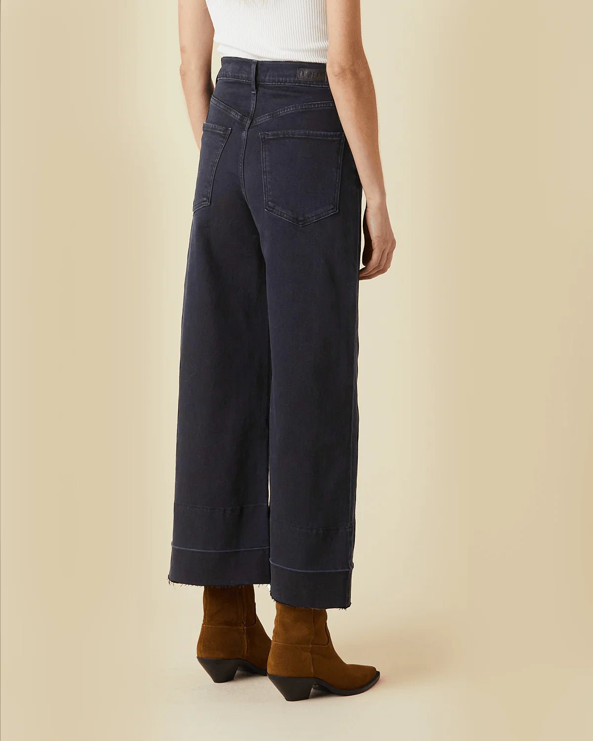 Le Jean- Sophia Wideleg Freyed Edge- Milo - Edit by Elaine Turner