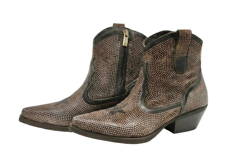Marco Delli Gar Boots - Edit by Elaine Turner