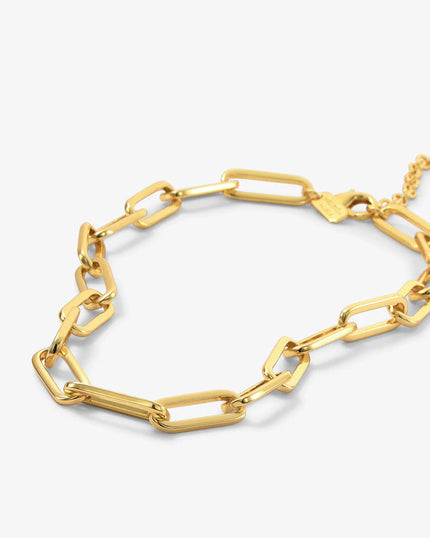 Gold Carrie Chain Necklace