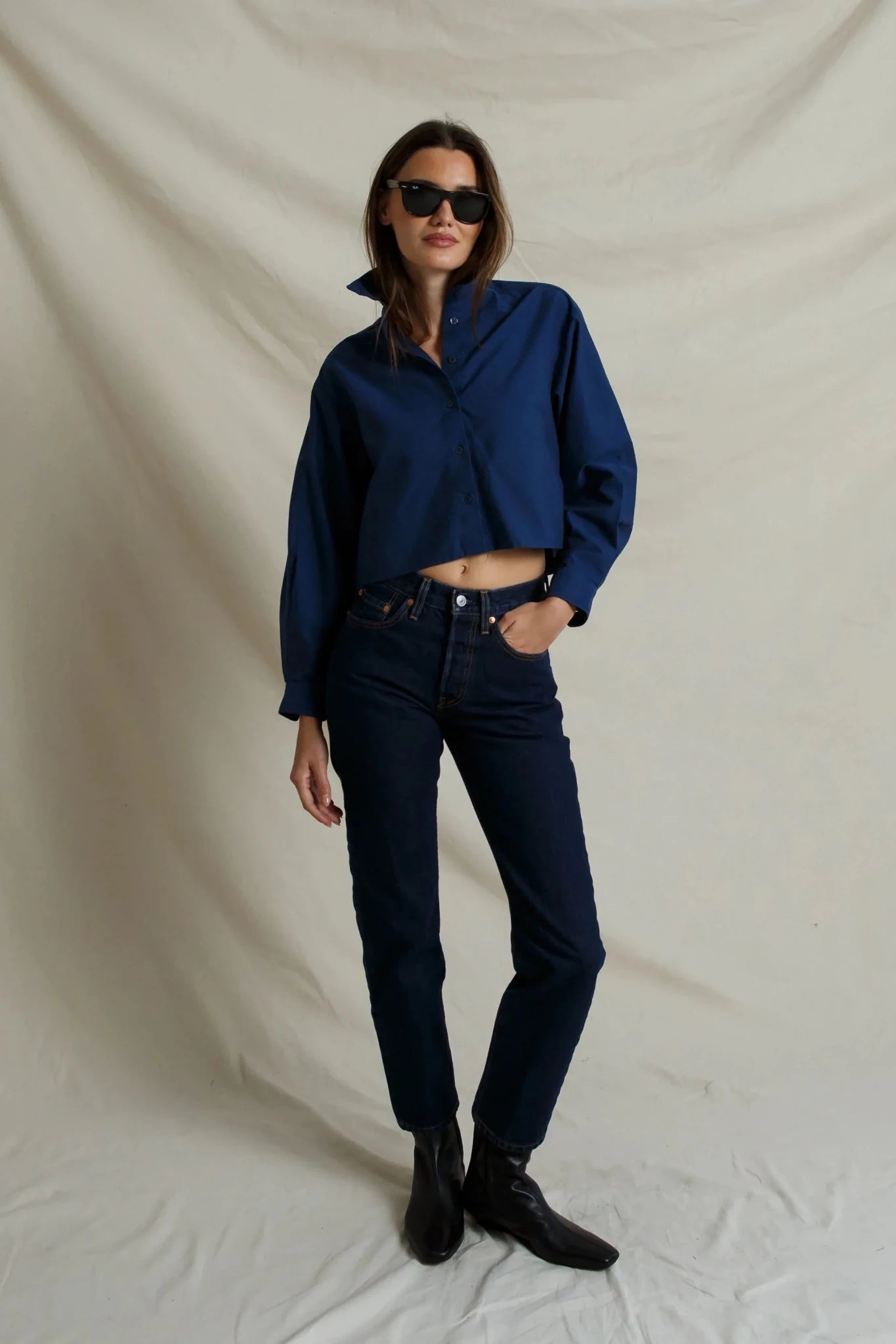 Perfect White Tee-Naomi-Button Down-Navy - Edit by Elaine Turner